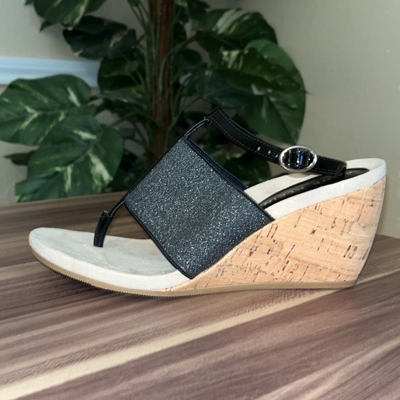 Anne Klein Ivana wedge sandal with cork bottom - Picture 10 of 16